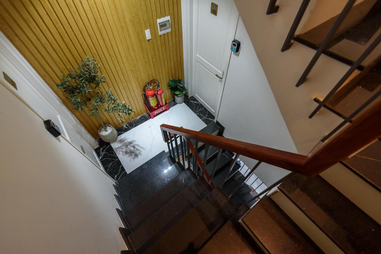 Cozrum Homes - Graceful Corner 胡志明市 外观 照片